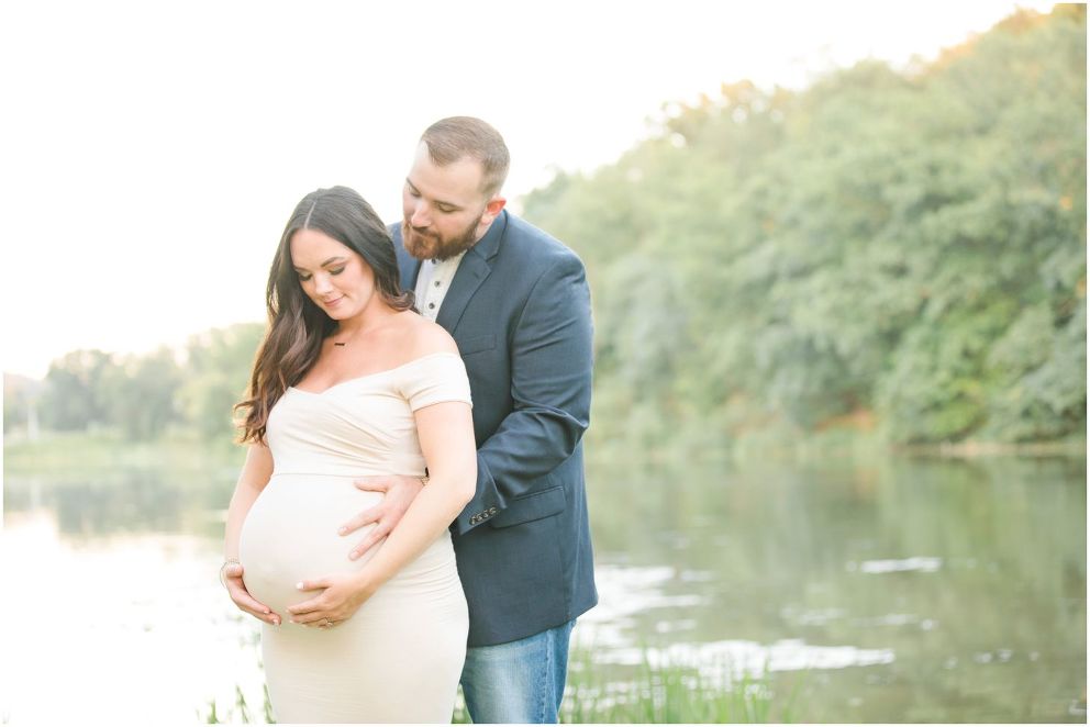 Pittsburgh Maternity Photos Kelly Adrienne Photography