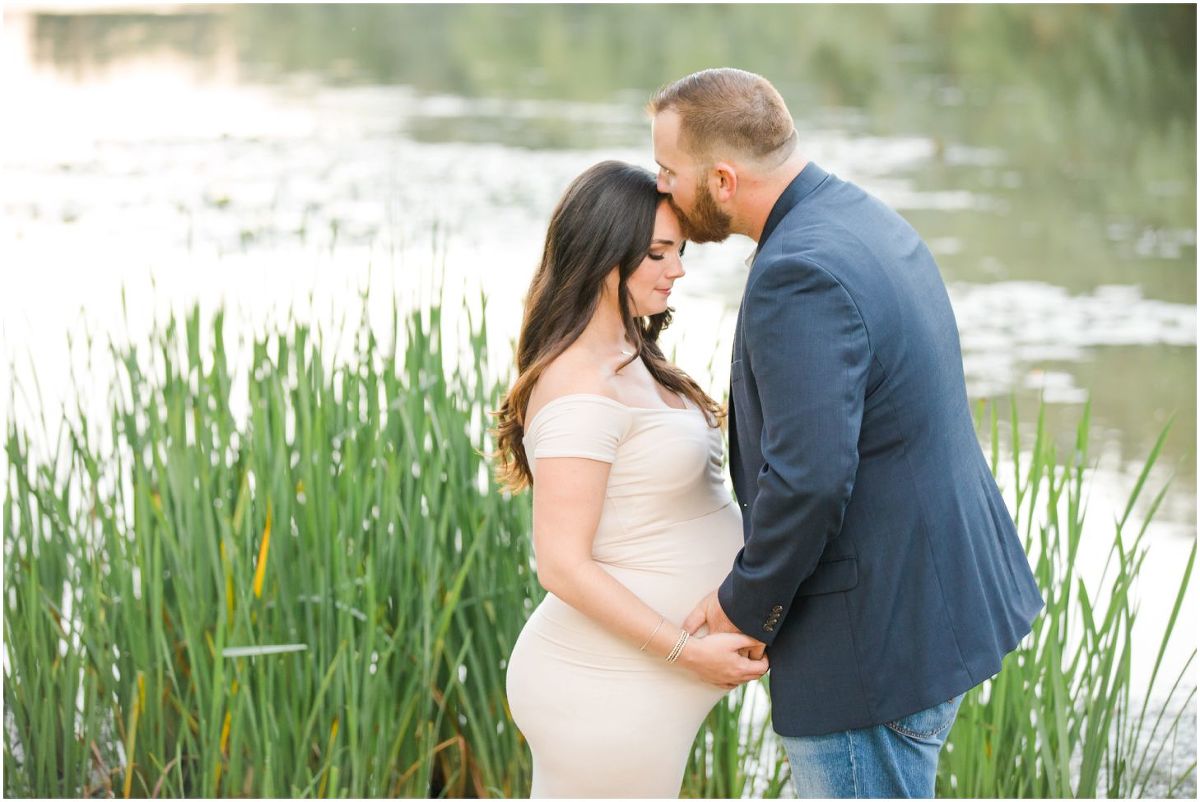 Pittsburgh Maternity Photos Kelly Adrienne Photography