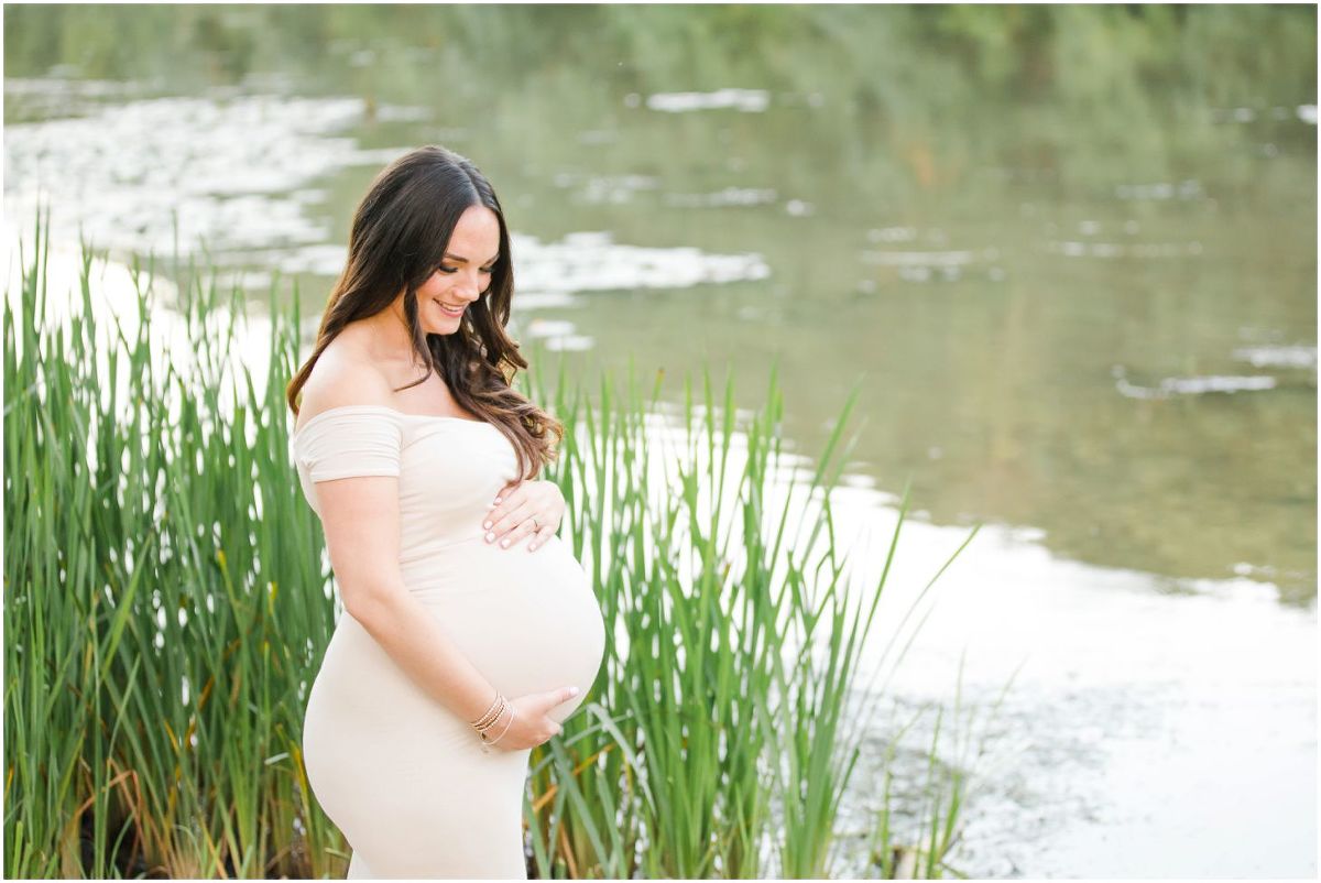 Pittsburgh Maternity Photos Kelly Adrienne Photography