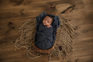 what do I need for newborn photos - Kelly Adrienne Pittsburgh photographers