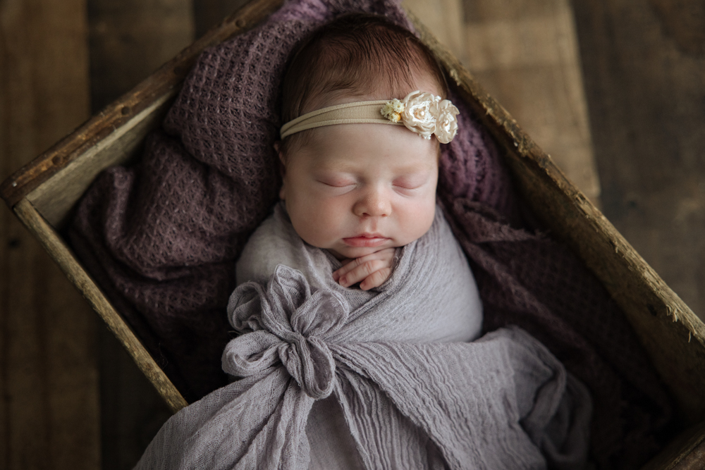 Clare - Pittsburgh Newborn Photographers
