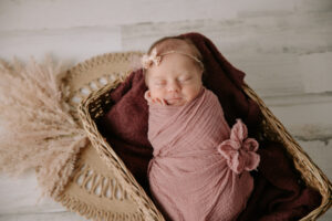 Saige - Kelly Adrienne Pittsburgh Newborn Photography